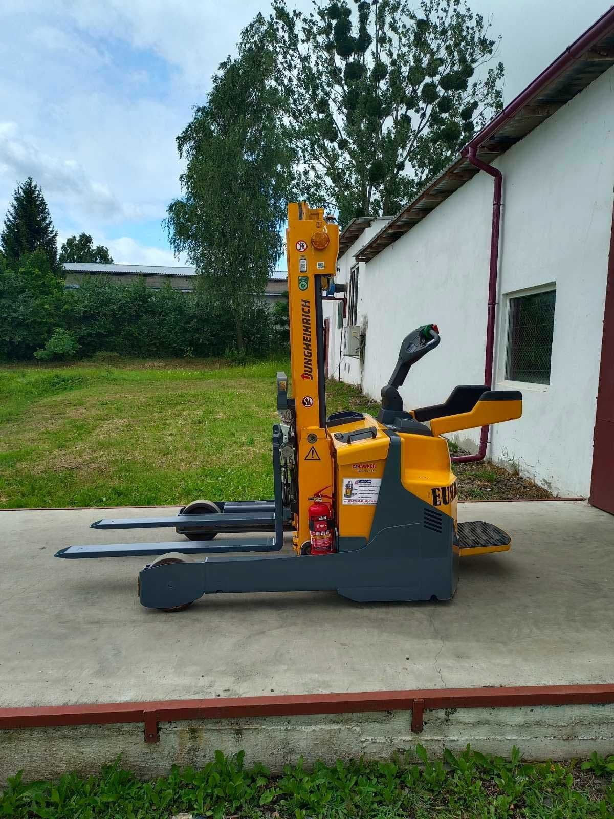 Електричний ШтабелерJUNGHEINRICH ERV308